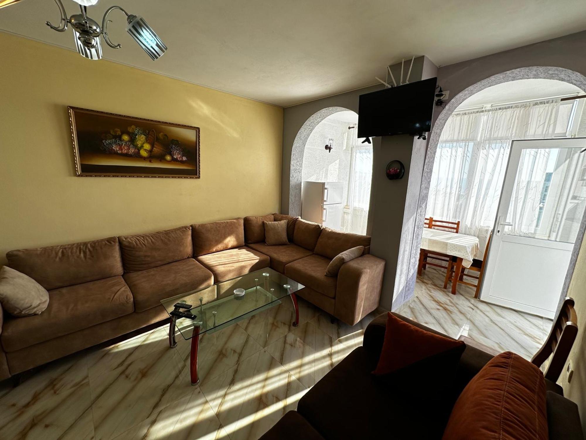Romance Holiday Garden Inn Дуррес Экстерьер фото