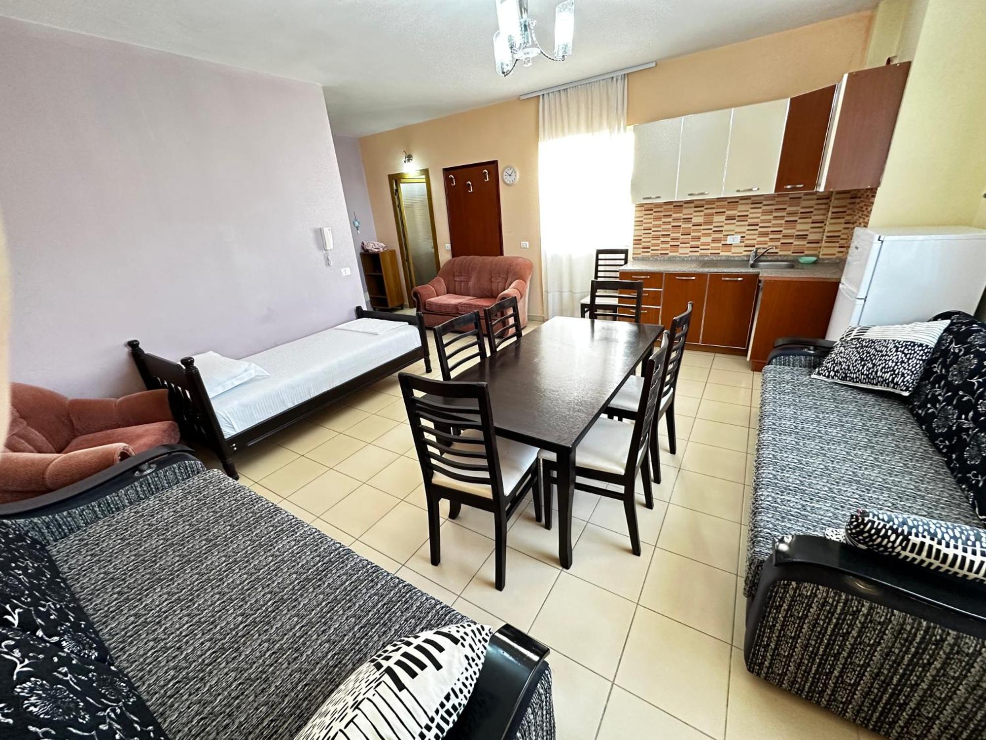 Romance Holiday Garden Inn Дуррес Экстерьер фото