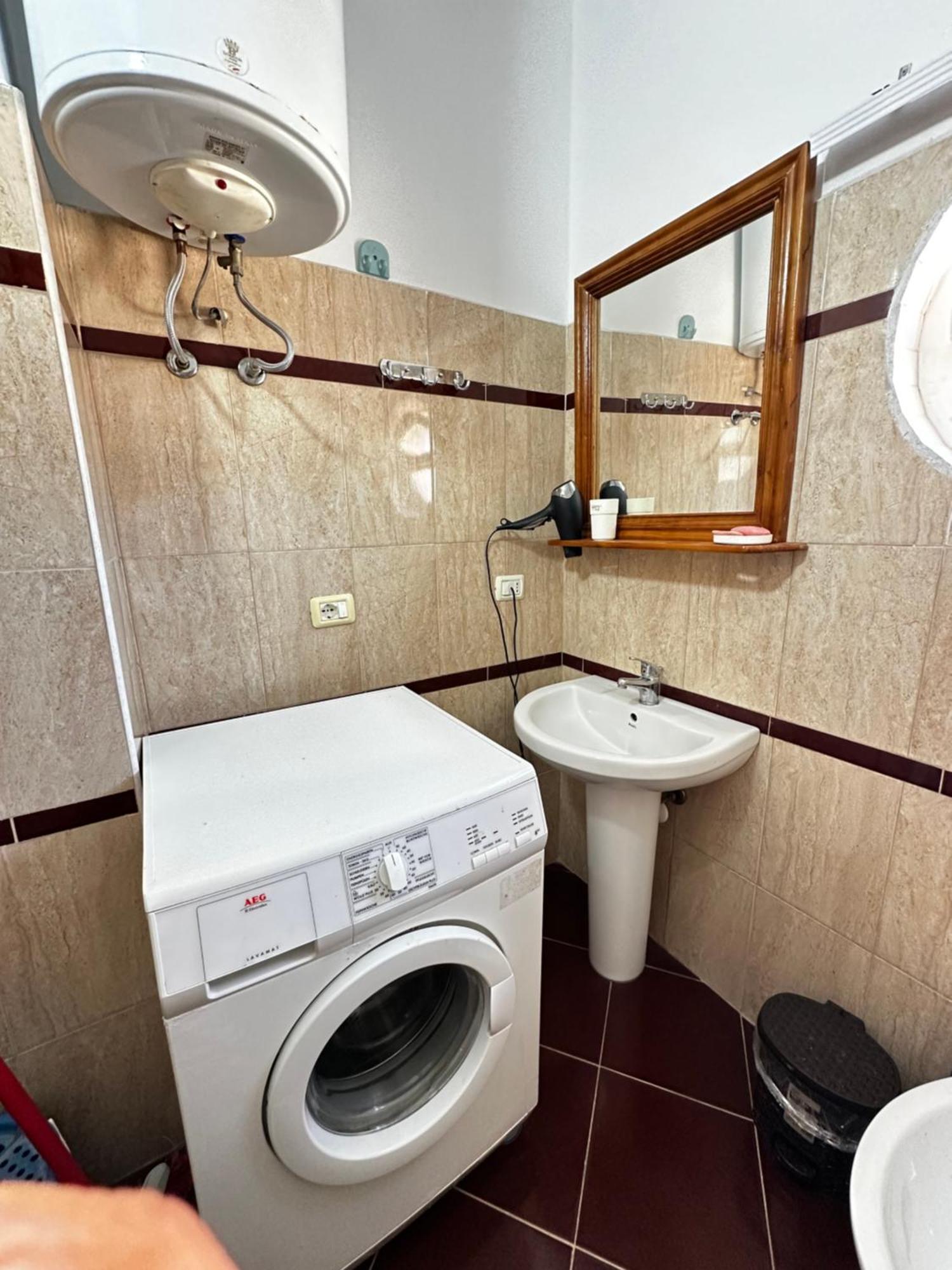Romance Holiday Garden Inn Дуррес Экстерьер фото
