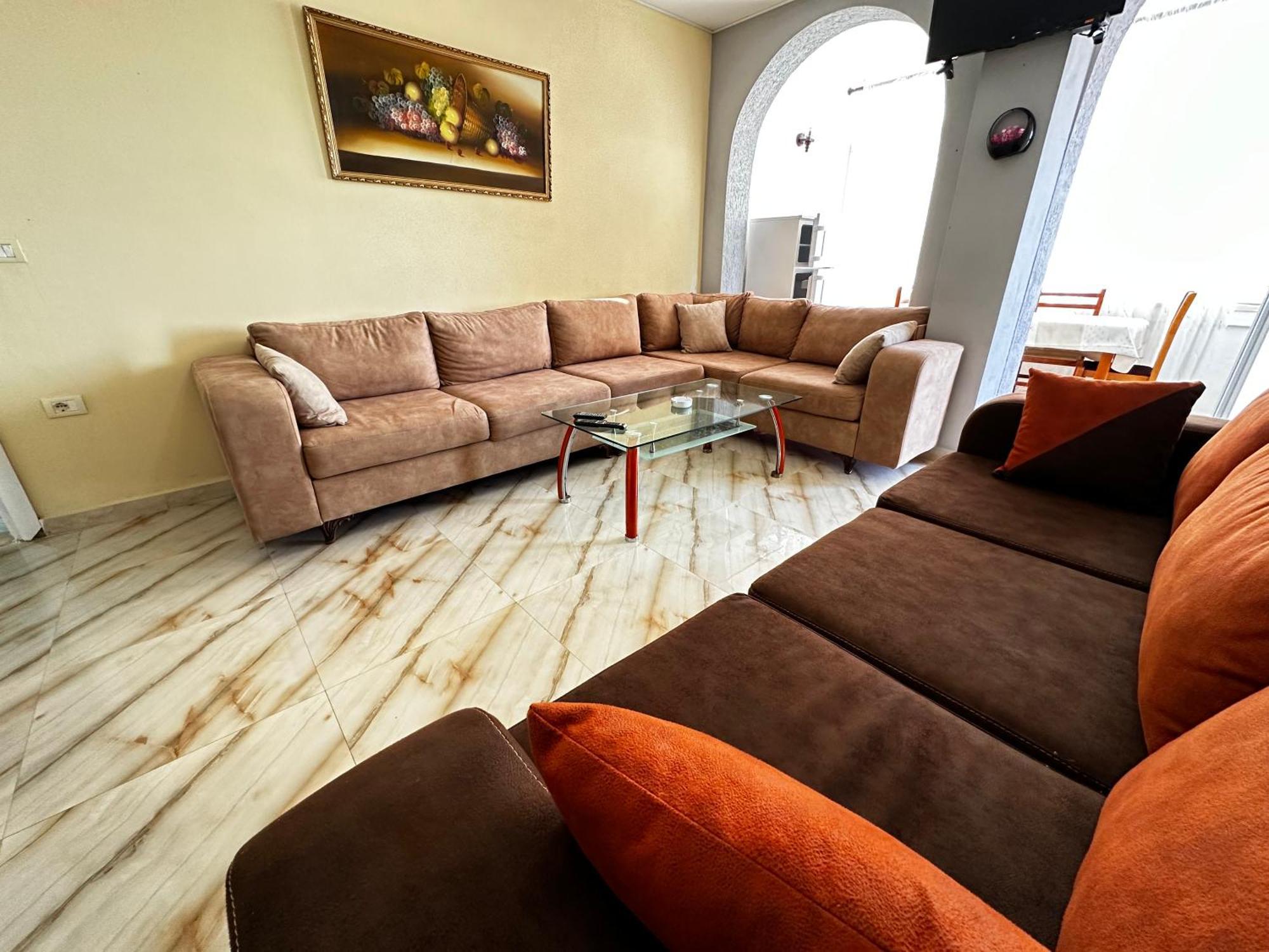 Romance Holiday Garden Inn Дуррес Экстерьер фото