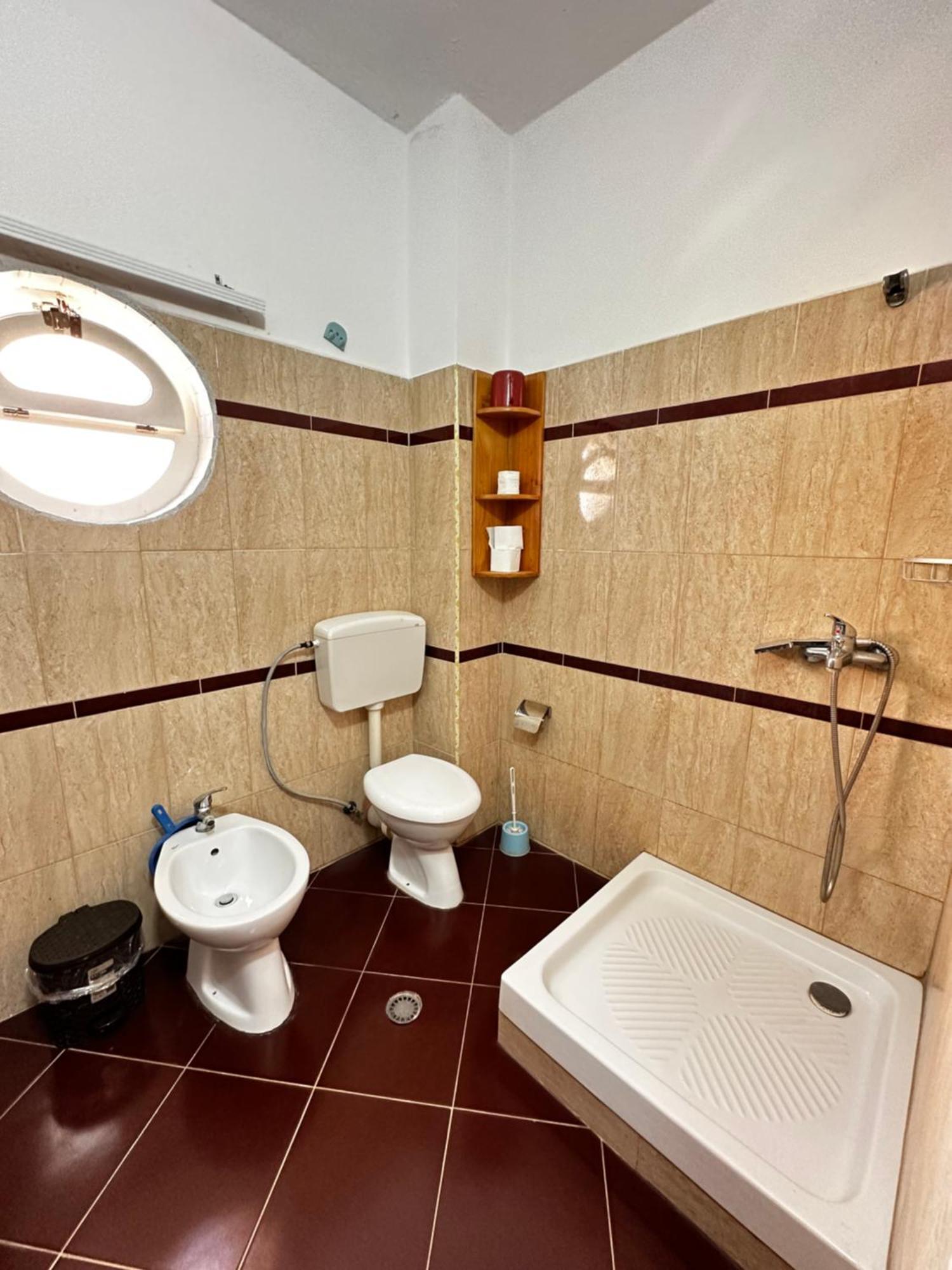 Romance Holiday Garden Inn Дуррес Экстерьер фото
