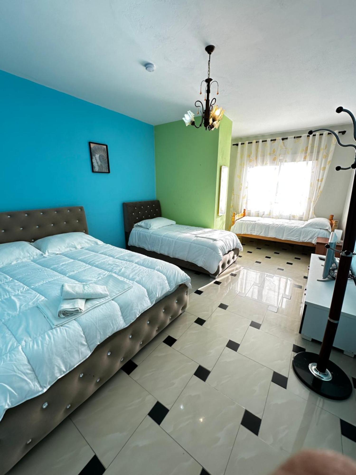 Romance Holiday Garden Inn Дуррес Экстерьер фото