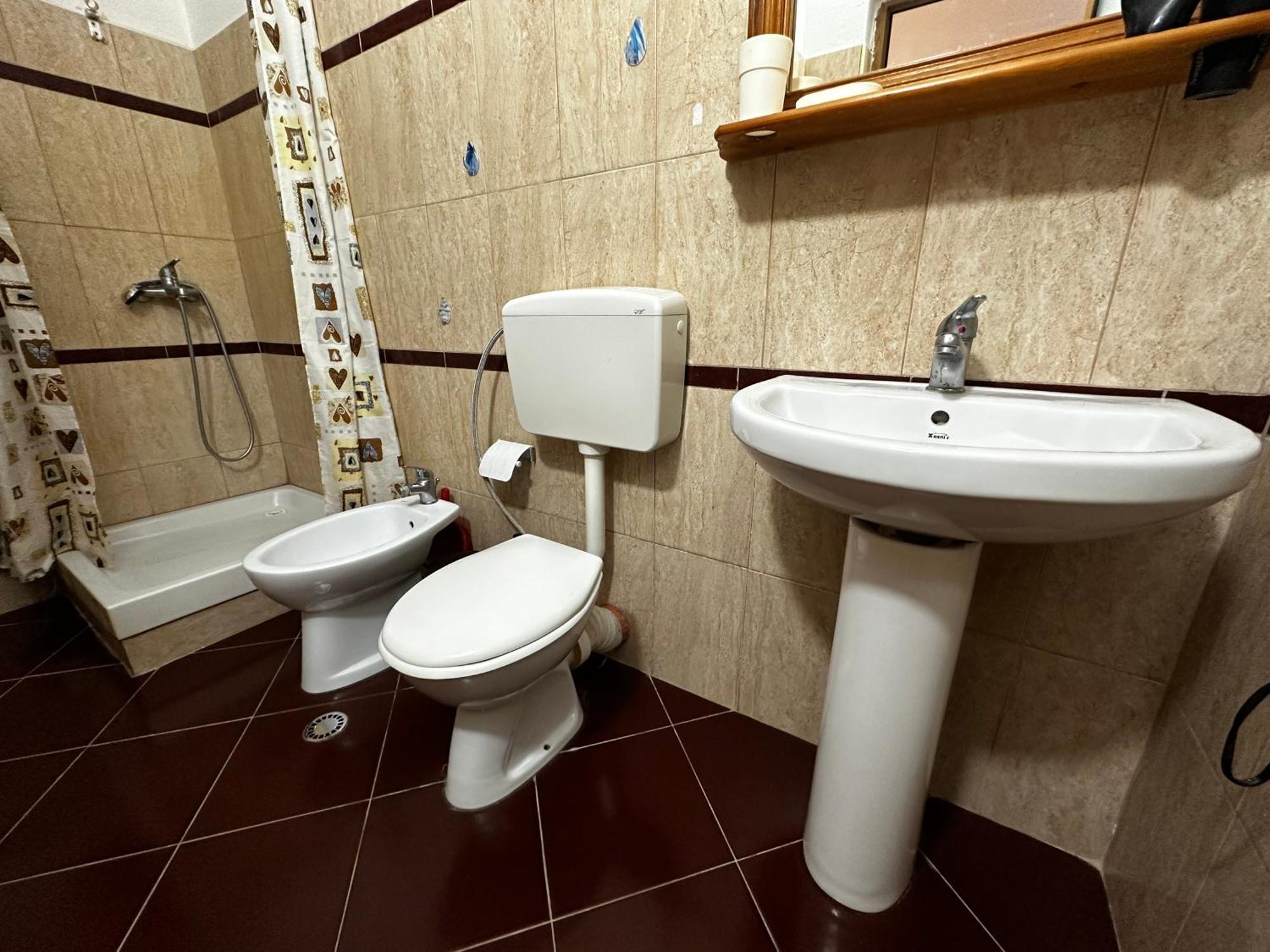 Romance Holiday Garden Inn Дуррес Экстерьер фото