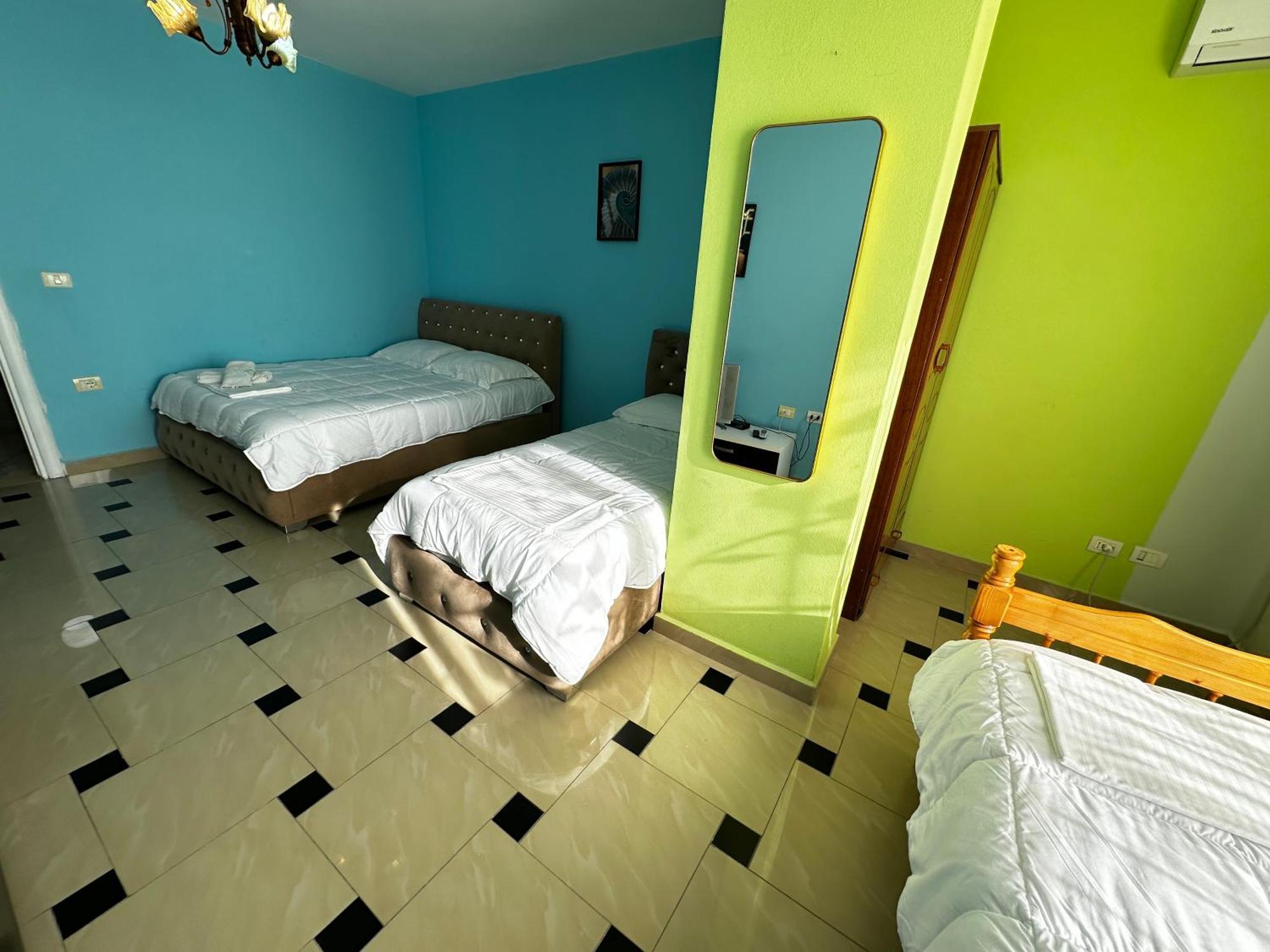 Romance Holiday Garden Inn Дуррес Экстерьер фото