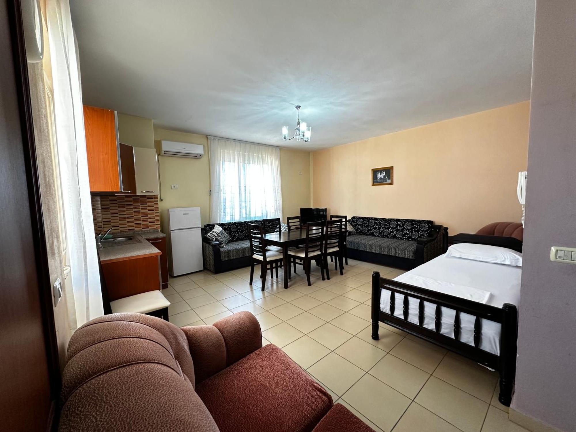 Romance Holiday Garden Inn Дуррес Экстерьер фото