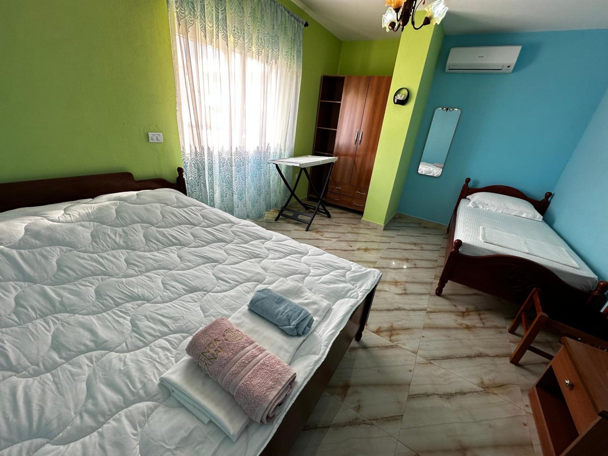 Romance Holiday Garden Inn Дуррес Экстерьер фото